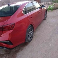 يوجد خط سياره خصوصي إلى جامعة الإسراء اتصال برقم 07756869649يوجد واتسا...