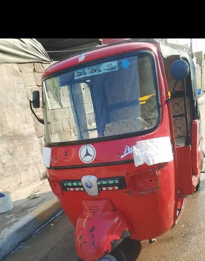 تكتك بياجو مثل مموضحه بالصوره يحتاجلهه فقط تعيار مال قمجيات الاسود و الابيض العنوان بغداد باب معضم السعر ٨٠٠ وبيهه مجال اوراق موجودة ***********
