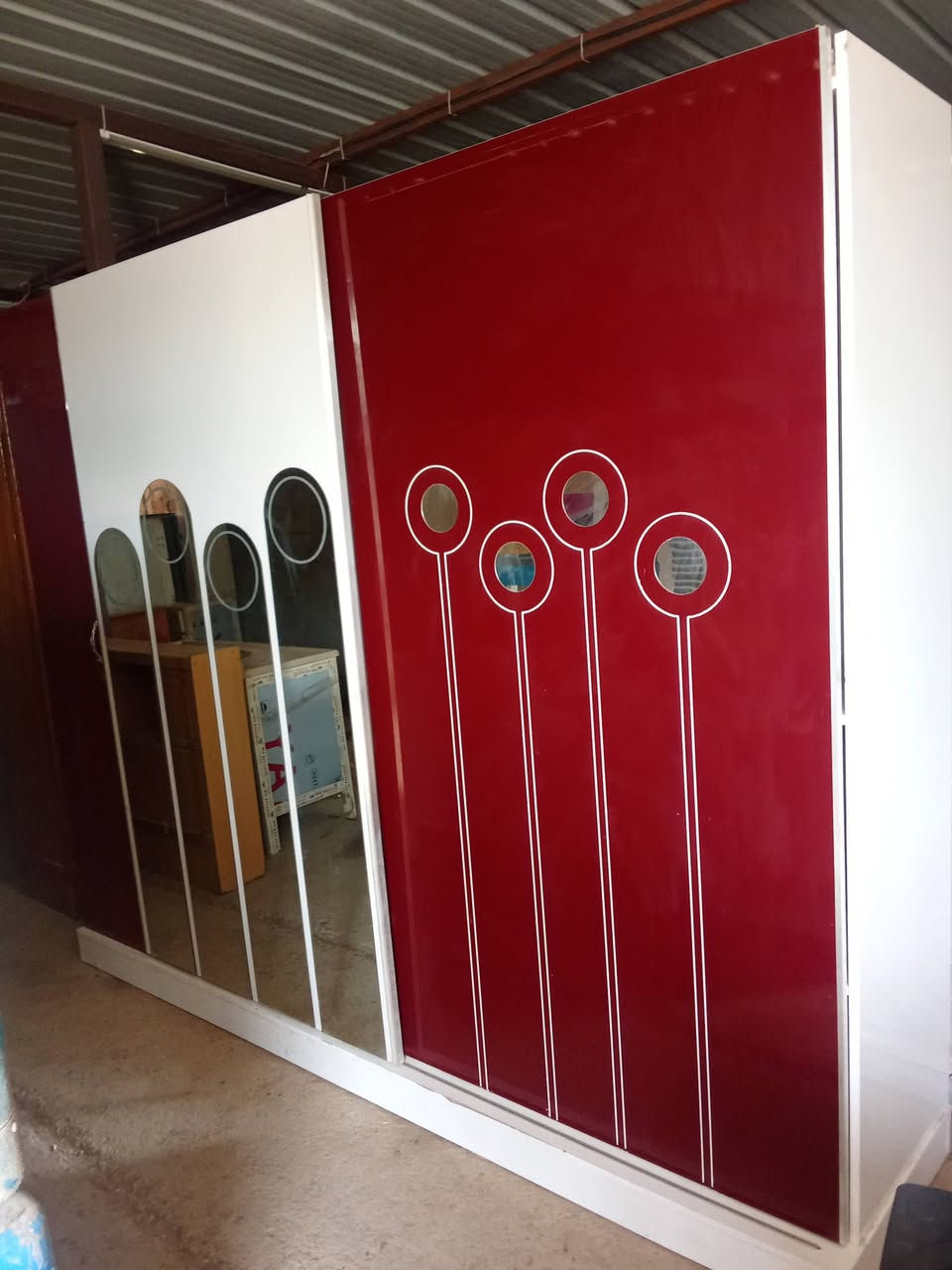 غرفه تركي 7قطعه نضافه 95/100العنوان بابل السده الهديه***********
