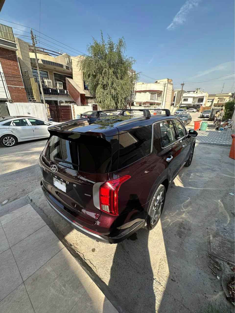 السلام عليكم 

هونداي باليسايد Limited

اللون ماروني 

موديل 2023

عداد المسافة 53 الف كم

مرقم اربيل 

الضرر 
دعامية امامية 
والبنيد كلير  امريكا 

المواصفات   
دبل بانوراما 
4 كامرات 
صندوق ذكي 
كشنات تبريد وتدفئة 
كشن خزن 
داتا شو
لد خفي 
شاحن واي فاي 
كشن الثالث تدفئة 
حساسات 360 درجه 
قيادة ذاتية
هند بريك بصمة
مراية هيتر واشارة ورادار 
بردات ابواب 
تبريد مركزي 
سماعات مركة harman/kardon
بارك فديو 
استيرن تدفئة 
محرك ستة سلندر 3800

رقم الشاصي : KM8R5DGE7PU548965

السعر : 295 $ وبيها مجال

العنوان 
بغداد / حي الجامعة 

*********** بغداد, العراق
