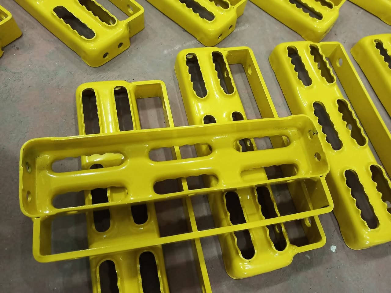 للبيع بيات مال شفل تركيا 🇹🇷
سعر قطعه 25000الف 
سعر ربل زوج 15000الف 
توصيل جميع محافظة سعر توصيل 10الف 
للإستفسار الاتصال على الأرقام التاليه 
***********
