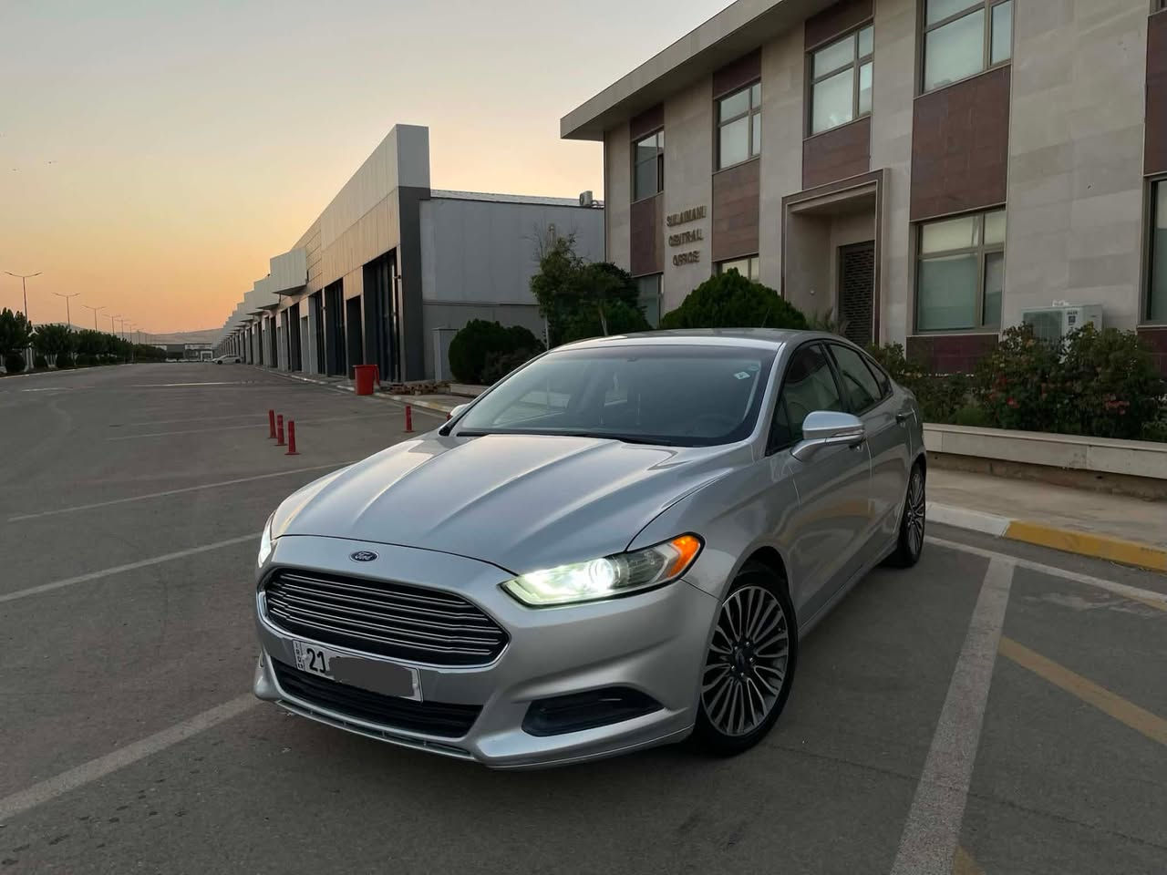 ‏ Ford fusion 2013 SE
‏ Ford fusion 2013 SE

فۆرد فیوژن ٢٠١٣ (Ford Fusion SE)
(سلڤەر)
 مەکینە: 2.5 بستۆن (مەرغوب و بێ کێشە)

 مواسەفاتی SE
 دوو کوشن کارەبا
 تەبرید مەرکەزی
 ئاوێنە ئیشارەت
 سەنەوی و ژینگەی تازەیە و بەناوی خۆمەوەیە

 گێڕ و مەکینە: بەشەرت، بەبێ کێشە و بەشەرتی نەکراوەیی.
 بۆیاخ: بێ بۆیاخە (تەنها ٣ پارچەی گۆڕاوە بە بیلاد، بێ ناوگرتن).
 ئێرباگ: نەتەقیوە و بەشەرت

 نرخ: 9٧$ (٩٧ وەرەقە) و معامەلەیەکی کەمی تێدایە.
 ژمارەی مۆبایل: 📞 ***********
