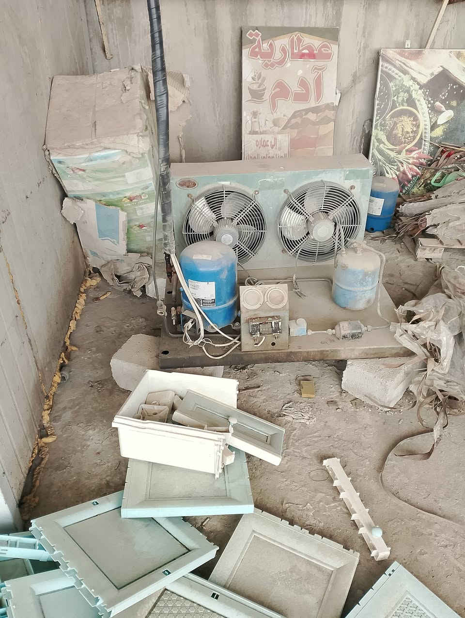 صاعقه لحوم الحجم 3 طن شرط شغال السعر 750 بي مجال
***********
