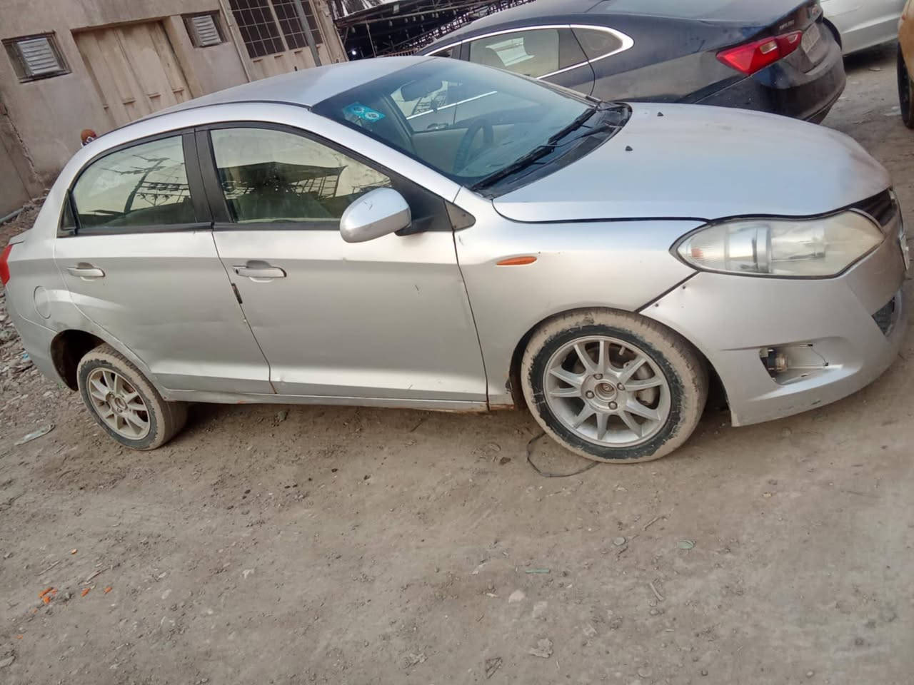 السلام عليكم للبيع سيارة شيري فلاوين موديل 13 السعر 27 وبي مجال للأستفسار الإتصال على الرقم ***********
