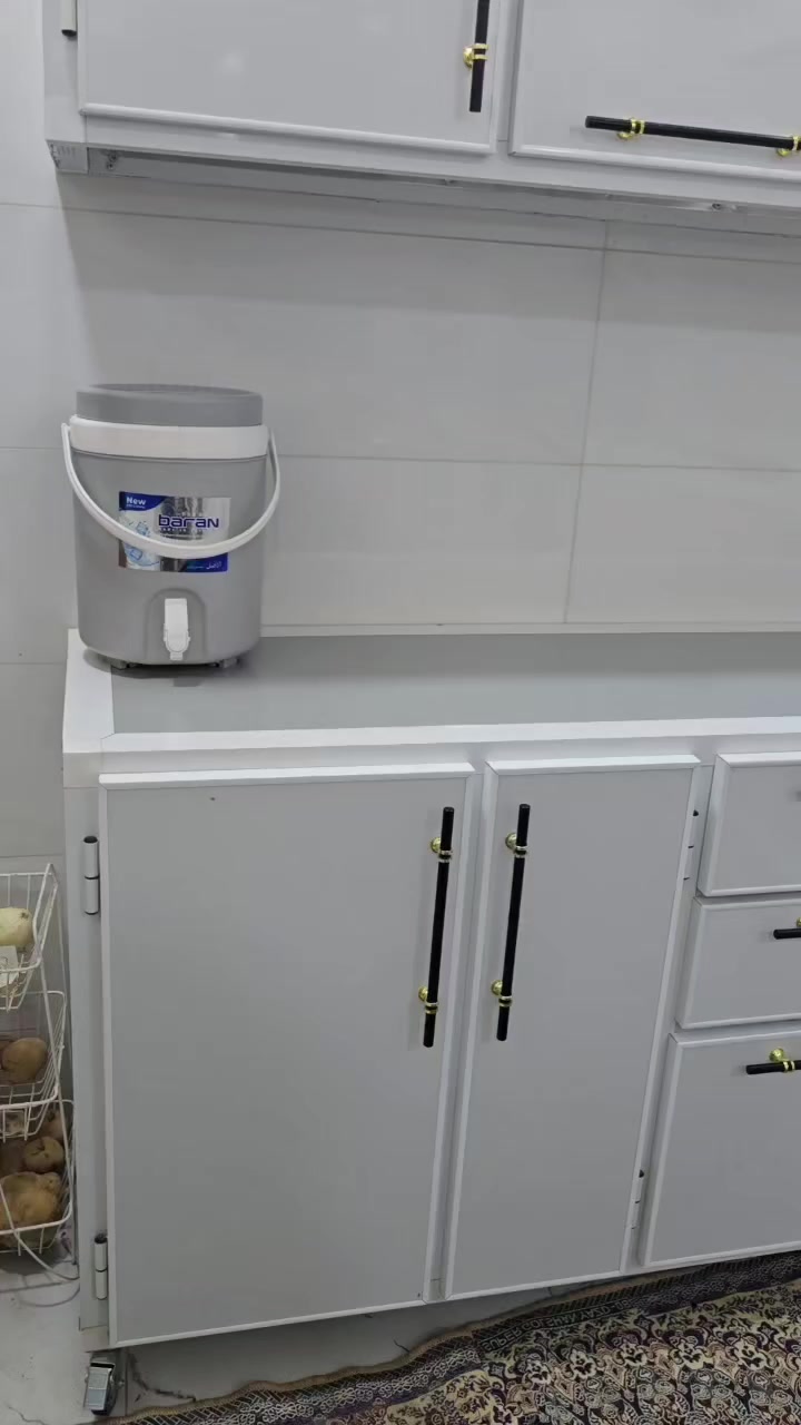 معمل سيد علي للآلمنيوم
 
لعمل لمحجرات والابواب ولشبابيك ولكاونترات التركي ولصيني حسب الطلب 
لعنوان الدلال داخل شارع عبدالخالق
***********
