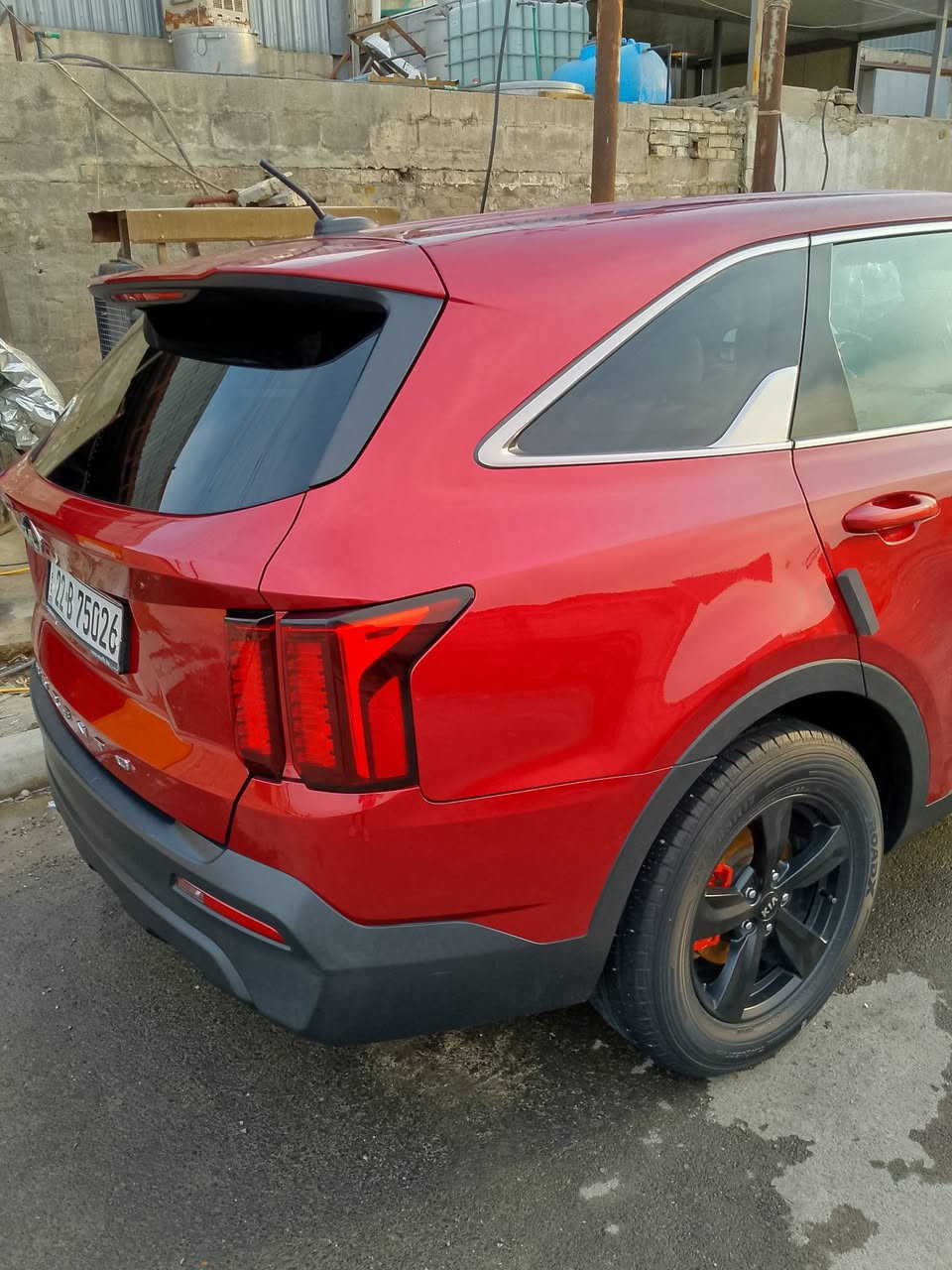 سلام عليكم سورنتو وارد امريكي حادث جاملخ والباب الايمن السعر 215      ***********
