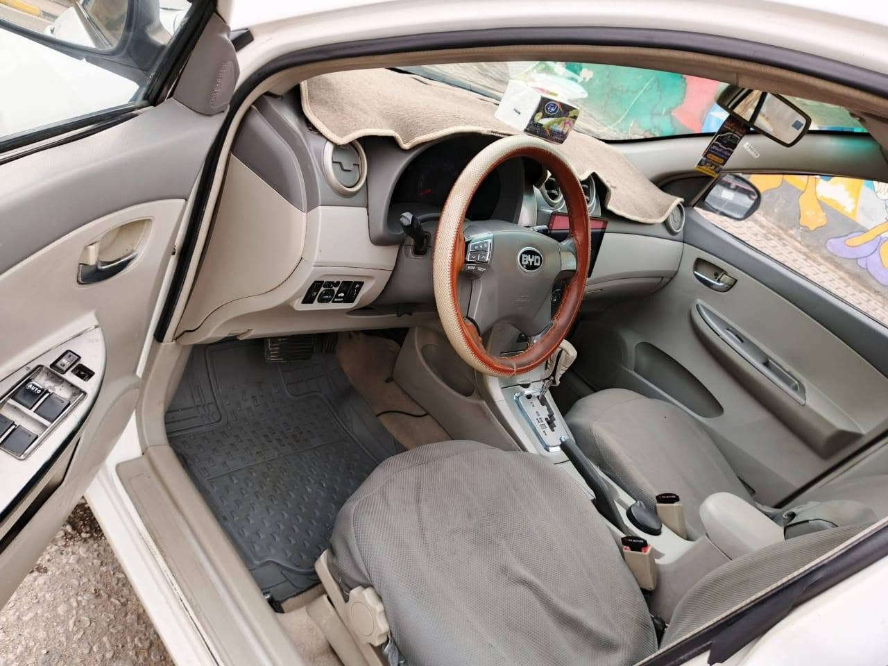 للبيع G3  byd موديل 2013 رقم كربلاء انكليزي باسمنا هزه جديدة ماساقطه بية ضربة جاملغ ورة جهة قبق بانزين فقط الباقي مكفول السعر 55 وبيها مجال بسيط مكاني النجف للاستفسار اتصال *********** النجف, العراق
