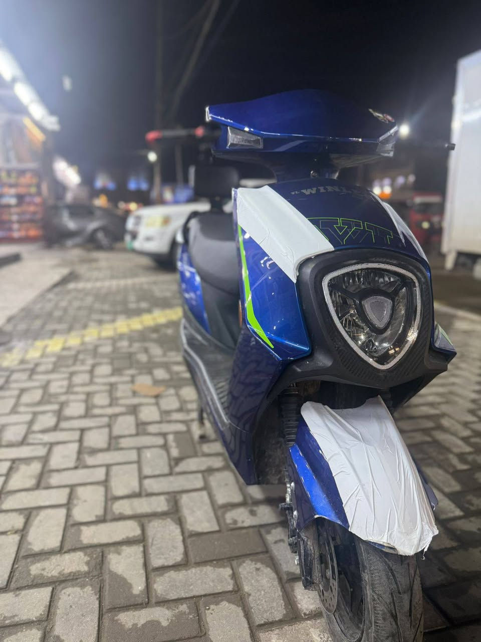 السلام عليكم دراجه شحن اسمه سكنس ضاله عندي اربعه تشهر تمشي 99 ملفه 2000 موديل 2025 السعر 750وبيه مجال بكاني البياع شارع الضغط /***********
