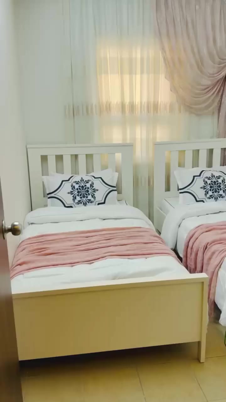 السلام عليكم
للبيع جرابي عدد اثنين ماركة أيكيا صناعة السويد الجرابي قوة ومتانة درجة اولئ استعمال كم شهر نظافة فول مثل ممبين بالفيديو

السعر بدون دواشك ب400 الف 

الوصل مالتهم موجود 

الشراي يتصل ع الرقم ***********

بسماية
