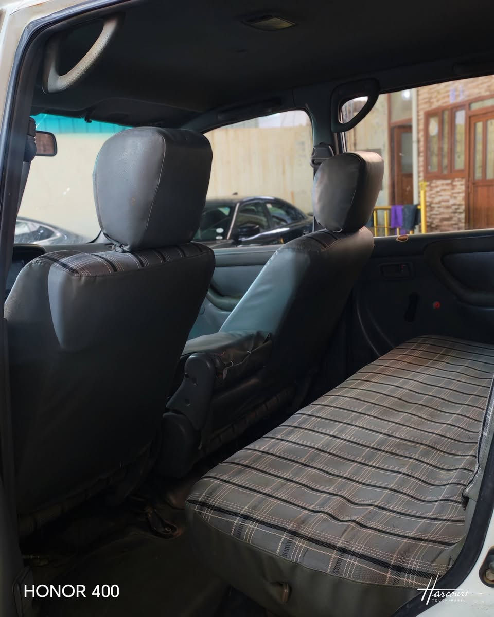 مۆنیکا 2001  فول عادی شتێکی زۆر جوان و موناسب تەحویل غەرامەو هەمووشتێکی بەشەرت گێر و مەکینەو دەبڵ ئەکسلی بەشەرت نرخی 110 وەرەقەو  مەعامەلە
0771 432 6361
