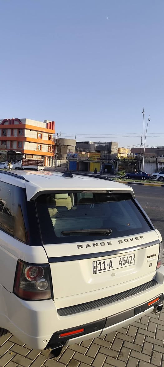رانج روفر سبورت سوبر بدون ضربة او صبغ 
2007محدث 2013 فول 
مكينه سوبر جديده 
سياره جاهزة رقم بغداد تحويل مباشر 
السعر125مكان البصرة ابو الخصيب 
*********** البصرة, العراق
