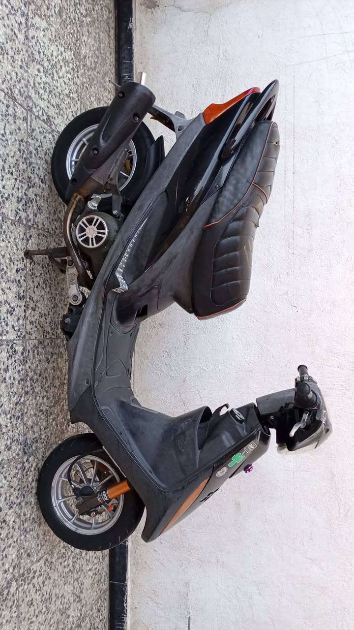 سلام عليكم للبيع ماكس عدله مفوله تفاصيل دراجه ختم واحد كفرات وسوادات بيه هواي تزويد مكينه بلاديه 49 عله وضع الشركه بيه بجم وردات مناك جاي اشاير وبكلايت برتقالي اصليات صدر دي واي فج وصينيه وياله اصليات وتايرات جلاتين يدات وقبق عنبار ارجي اس سواد مروحه فايبر كاربون فلاوين صالنصه صجميه قطره مكينه واكسل شيال كشن اربعه دبل خلفي رياضي ستان صفح رياضي جاملغ خلفي طياري فايبر كاربون دراجه غراضه كله اصلي مابيه شي تجاري اسف عل اطاله سعر خاص بيع او مراوس بشي نضيف ماريد نطايح مكاني بغداد حي العامل رقم *********** لوتي اطلع كبل
