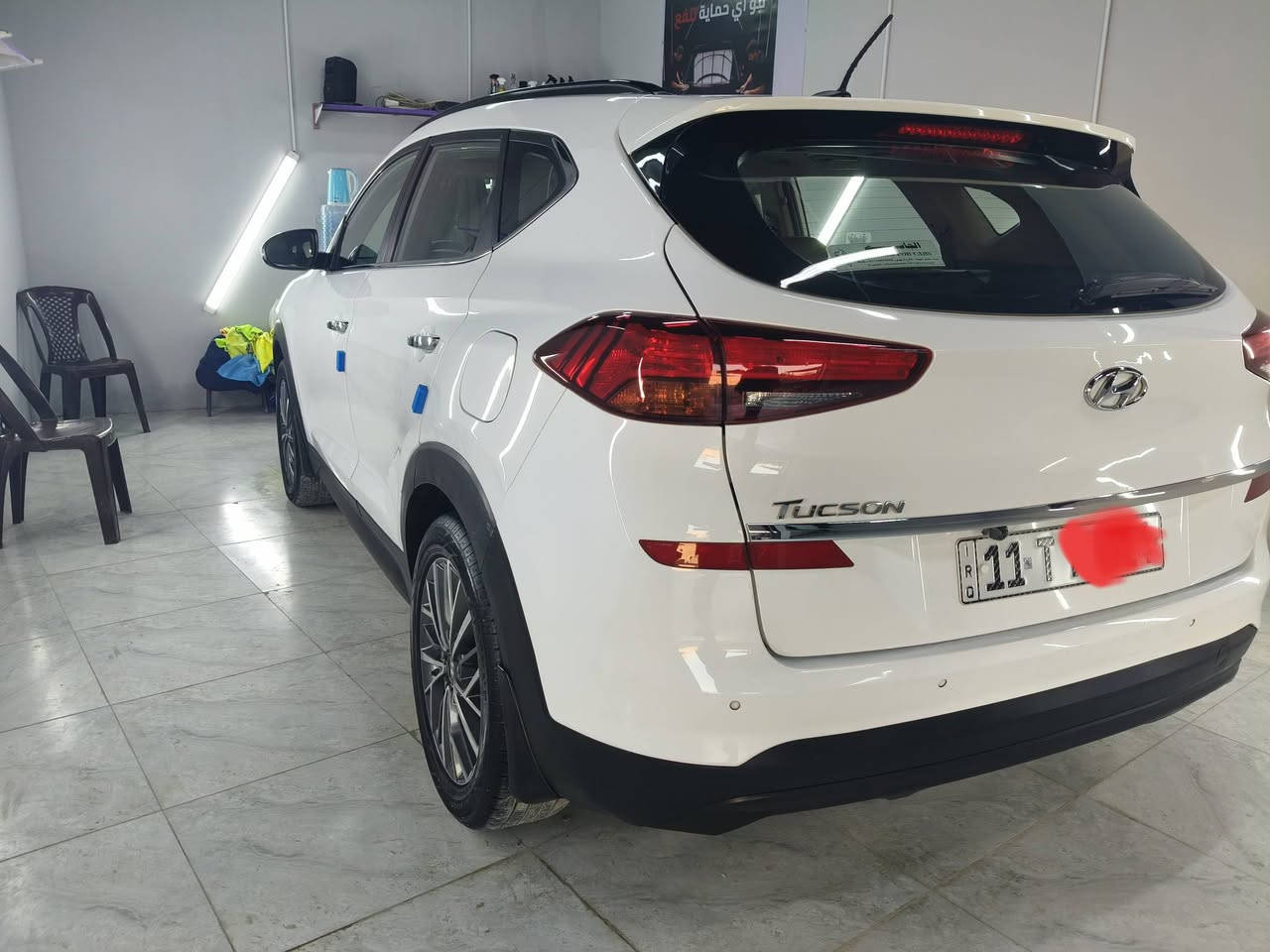 السلام عليكم توسان خليجي فول مواصفات فول مواصفات
بدون صبغ بيها بارد قليل بالباب الخلفي سيارة مكفولة من كلشي عدا البارد رقم جديد بغداد 

مكان سيارة بغداد 

مابيها اي نقص ولا بيها اي عطل تشغل وين ميعجبك تطلع تراي 

سيارة ماشية 92 

سيارة ناعمة جداً 

تجي تشوف بعينك 

السعر 200

***********
