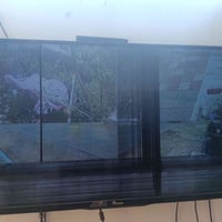 بلازما حجم ٤٣ مثل ما موضح بالصورة ٤٠ وبيها مجال ٠٧٧٠٣٩٠٨٢٢٠