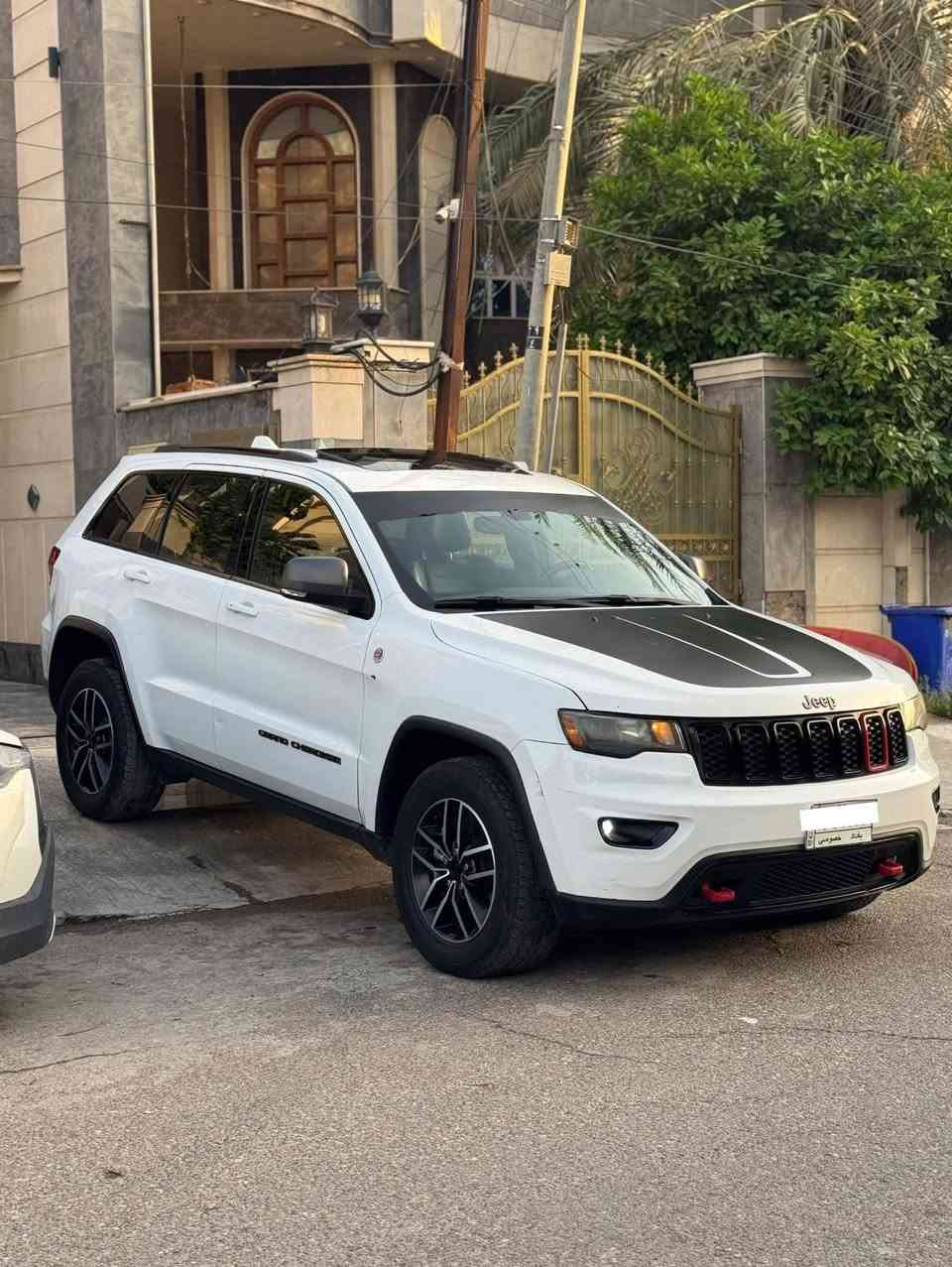 عيد مبارك ع الجميع 🔥🤍 جيب2021 فول 1/1 بسعر مناسب جداً 🔥🔥218  ورقة
السلام عليكم جيب ترايل هوك 2021 بسعر مناسب جداً

✅ رقم بغداد تحويل ثاني يوم

✅ الممشى 20 الف ميل 

✅ المكينة مكفولة 

✅ الكير مكفول 

✅ تخم تاير 

✅اللون ابيض

✅ السيارة فور ويل دفع رباعي

المواصفات فئة ترايل هوك 

فتحة 

كشنات كهرباء وخزن وتدفئة وتبريد 

سستم صوت ودمام

داخل كنتاره وجلد  

رادارات 

جكات

وبقية المواصفات المعروفة

السونار مرفق مع صور الحادث

مكان السيارة بغداد الاعظمية الصليخ

السعر 218 ورقة وبيها مجال 

استفسار ***********
