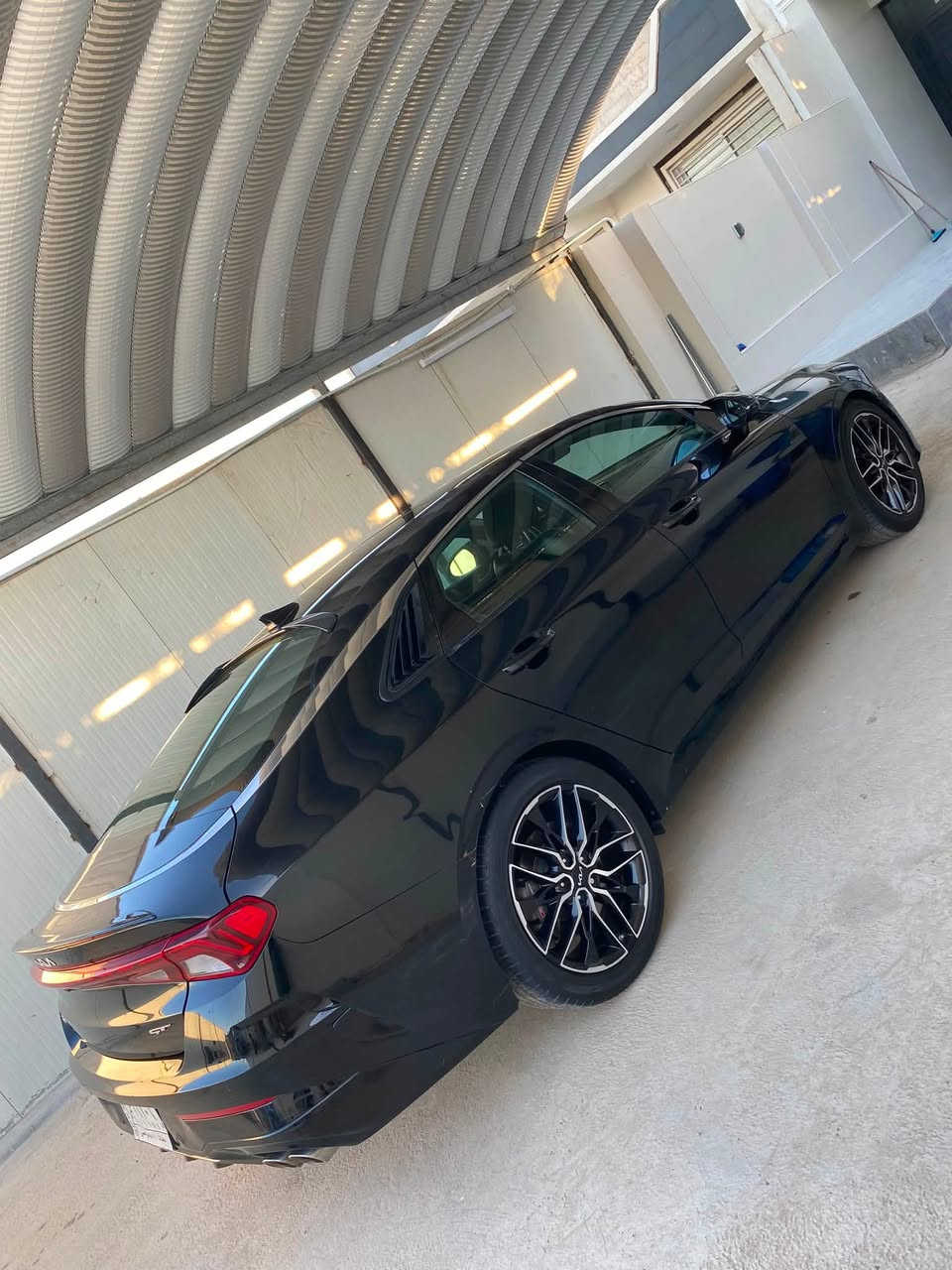 Kia K5 2022 GT

سيارة جديدة ماشية 56

‏(‎فول مواصفات1/1 )

محرك 2500 تيربو🔥🚀290h

‏‎1- بصمه تشغيل +ابواب +صندوق 

‏‎2- سقف أسود بانوراما 

3- سايد بريك دكمه

‏‎4-قيادة ذاتيه 

‏‎5- نضام ABS

‏‎6- مانع انزلاق

‏‎7- حساس أطارات 

‏8- ‎بك لايت ليد

‏‎9- شاشة كبيرة  

10- ستيرن رياضي تدفأ

11- تدفئه وتبريد كشنات + كشنات جلد 

‏‎12- مقاعد  قابل للتعديل كهربائياً

13- خزن ميموري لكشن السائق

14- نظام UVO (تشغيل وفتح السيارة عن طريق الهاتف)

‏‎15- كامرات عدد 4 🔥360درجه 

‏‎16- كشافات امامي

‏‎17- شاشه اعطال 

18- رادار امامي توقف ذاتي 

‏‎19- رادار جانبي

20- رادار خلفي

‏21- ‎مراقبة النقطة العمياء

‏22- ‎رادار خطوط البيضاء وتحديد مسار  

‏‎23- أشاير بالمري 

‏24- ‎لايتات ‏ثلاثة عدسات زينون عالي ناصي + ليد 

‏‎25- انظمه قيادة 4

‏‎26- فول تحكم ستيرن

‏‎27- كير أوتو + عادي

28- شفتات بالاستيرن

‏‎29- ئوتو بريك 

‏‎30- الخريطة🗺📍

‏‎31- شحن اللاسلكي 

‏32- ‎صندوق ‏كهربائي ذكي  ينفتح بس صير خلفه

‏‎33- التشغيل عن بعد 

‏AUTO HOLD - 34 

‏‎35- مصابيح خلفية LED+ مصابيح ضباب LED 

‏‎ Android Auto + Apple Carpla -36

‏37- ‎مخارج usb خلفيه

38 - اناره داخليه لمس

39- مرايات جانبيه كهربائيه قلابه +شفط

40- نظام الاستراحه

41- 12 سماعة مو 8 ومن شركةbose 

42- زر قفل الجام والابواب الخلفيه لمنع الفتح 

43 قطعتين تبريد 

‼️السياره حادثها بنيد وباب خلف السايق مبدل بدون دواخل لباب مبدله ارباك رجل ودركه فقط 

مكان السياره حي الخضراء 
***********
السعر 168 وبيها مجال
