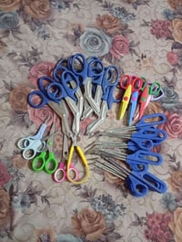 ٢٥ مقص • مقص طبي • مقص حرفي