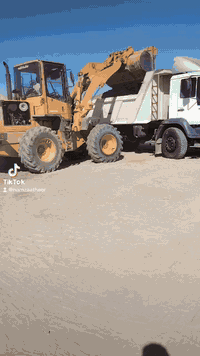 السلام عليكم مان ٨٩ للبيع رقم بغداد مشروع وطني مداور ثاني يوم  سعر ٧٥ وقابل للتفاوض ***********
