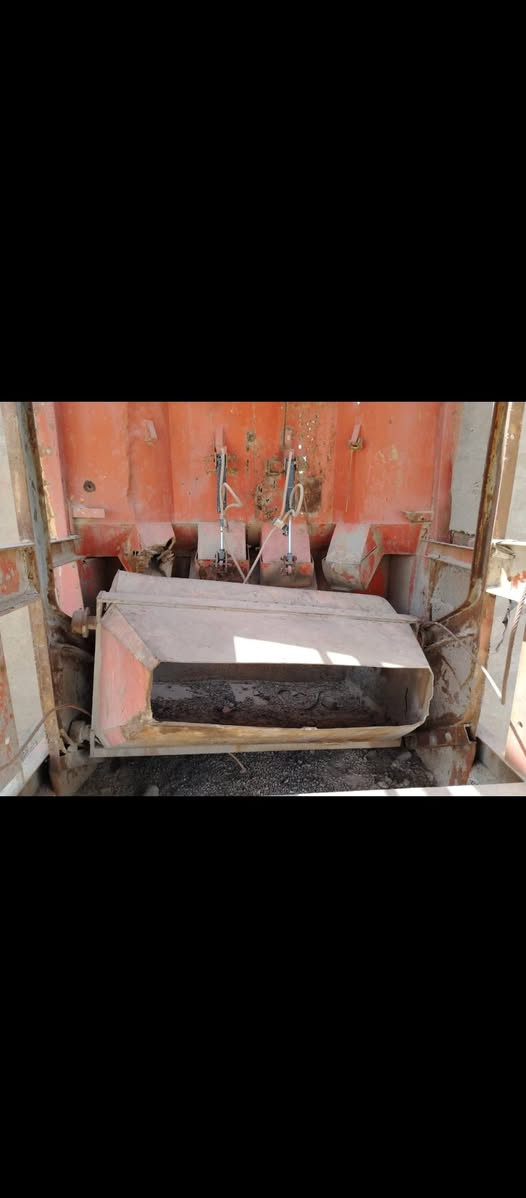 معمل بلوك للبيع بسعر مناسب للاستفسار ***********
