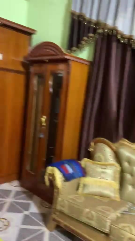 سلام عليكم غرفه حطاطه اصلي مكان رمادي جزيره البعساف السعر مليون وميتين مستعجل عال بيع ‏‪***********‬‏
