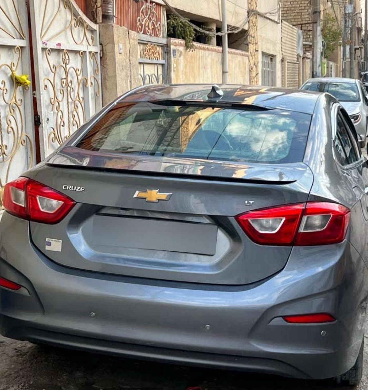 سلام عليكم شوفر كروز 2018 امريكي حادثها خلفي  سياره مال جناي رقم سليمانية تحويل مباشر باسمي ماشية 130 الف كيلو مكينة وكير خير من الله سياره حلوة سعرها 90 وبيها مجال ان شاء الله للتواصل ***********
