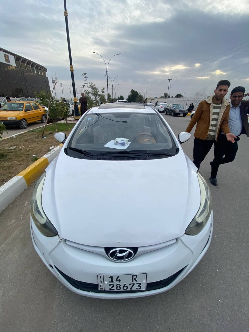 النترا 16خليجي فول عدى البصمه مكينه1800 مكفوله عدى شبر صبق الجاملغ الامامي فقط مكينه كير حداده خير من الله بسمي رقم بصره انكليزي السعر125 وبيها مجال *********** غيرمتواجد ع الفيس مكان السياره ذي قار اريدو
