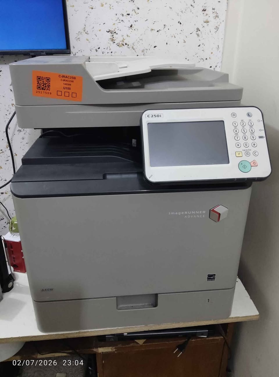 للبيع آلة استنساخ Canon imageRUNNER ADVANCE C250i
آلة تصوير وطباعة وسكانر احترافية من شركة Canon، مناسبة للمكتبات، المكاتب، الشركات، والمدارس. تتميز بجودة طباعة عالية وسرعة في إنجاز الأعمال، مع إمكانية الطباعة والتصوير بالألوان والأسود والأبيض. تدعم أحجام ورق متعددة وسهلة الاستخدام.
📌 الموديل: Canon imageRUNNER ADVANCE C250i
📌 الاستخدام: تصوير، طباعة، سكانر.
📌 الحالة: جيد جدا
💰 السعر: 275000 
وبي مجال بسيط بغداد, العراق


**إذا كنت صاحب هذا الإعلان وتريد حذفه لأي سبب، رجاءا أرسل رسالة إلى الدعم الفني**