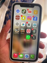 ايفون ١١ • ١٢٨ جيجا • فيس ايدي معطل