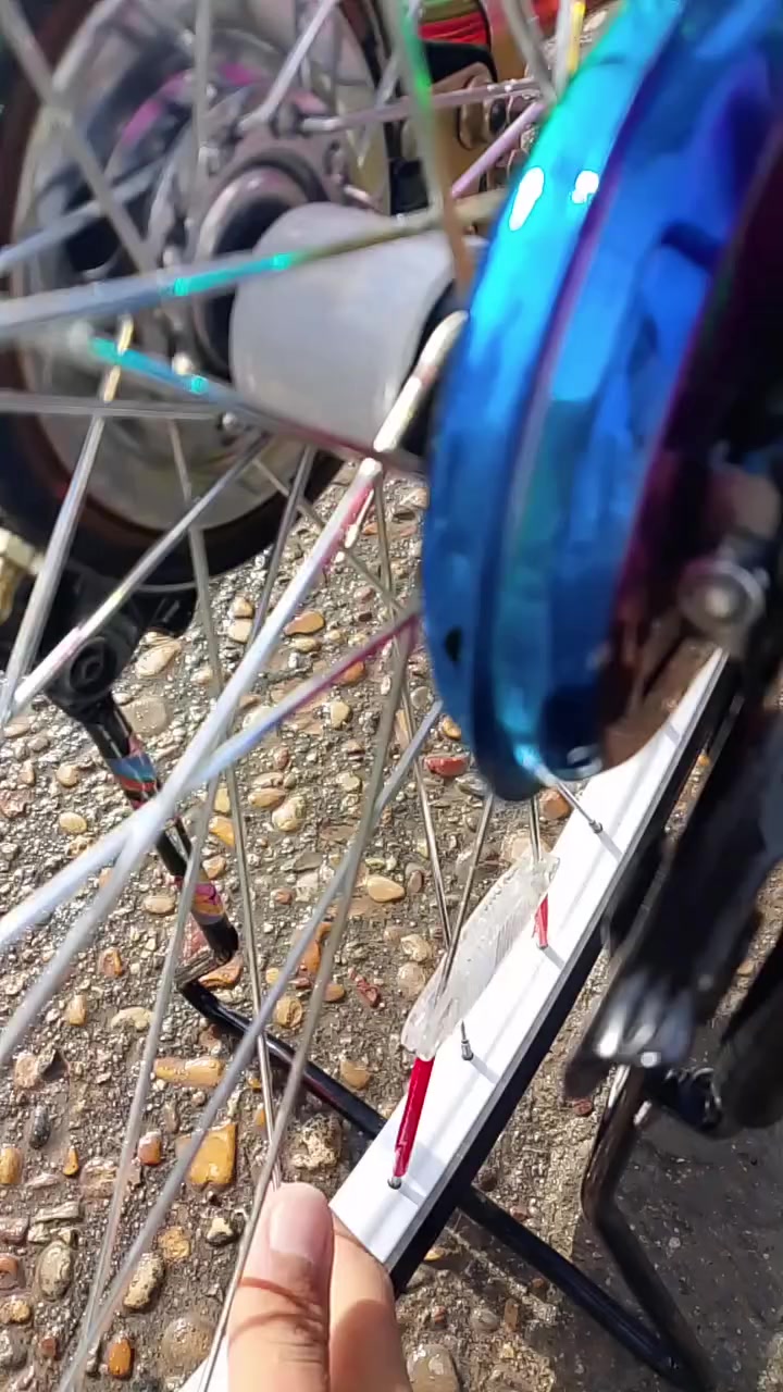 السلام عليكم بيسكل حجم 26للبيع غراضه كامله سبع الوان سعر خاص شركته سانتوس


**إذا كنت صاحب هذا الإعلان وتريد حذفه لأي سبب، رجاءا أرسل رسالة إلى الدعم الفني**