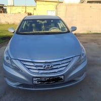 سوناته 11 وارد امريكي سياره مابيه صبغ فقط البنيد رقم ديالى باسمي تحويل...