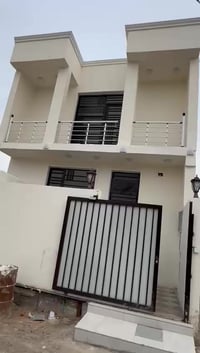 بيت للبيع • ١١٥م • خلف جامعة العميد