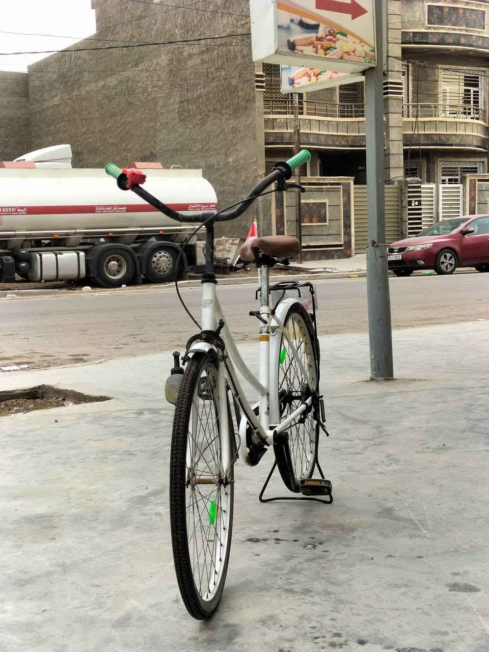 سلام عليكم بايسكل نضافتة 85بل 100حيل نضيف ومرتب الويالة امختمة ول شاصي ول ويل شامون
السعر 125وبي مجال 
العنوان بغداد الغزالية الهياكل شارع الصورة


**إذا كنت صاحب هذا الإعلان وتريد حذفه لأي سبب، رجاءا أرسل رسالة إلى الدعم الفني**