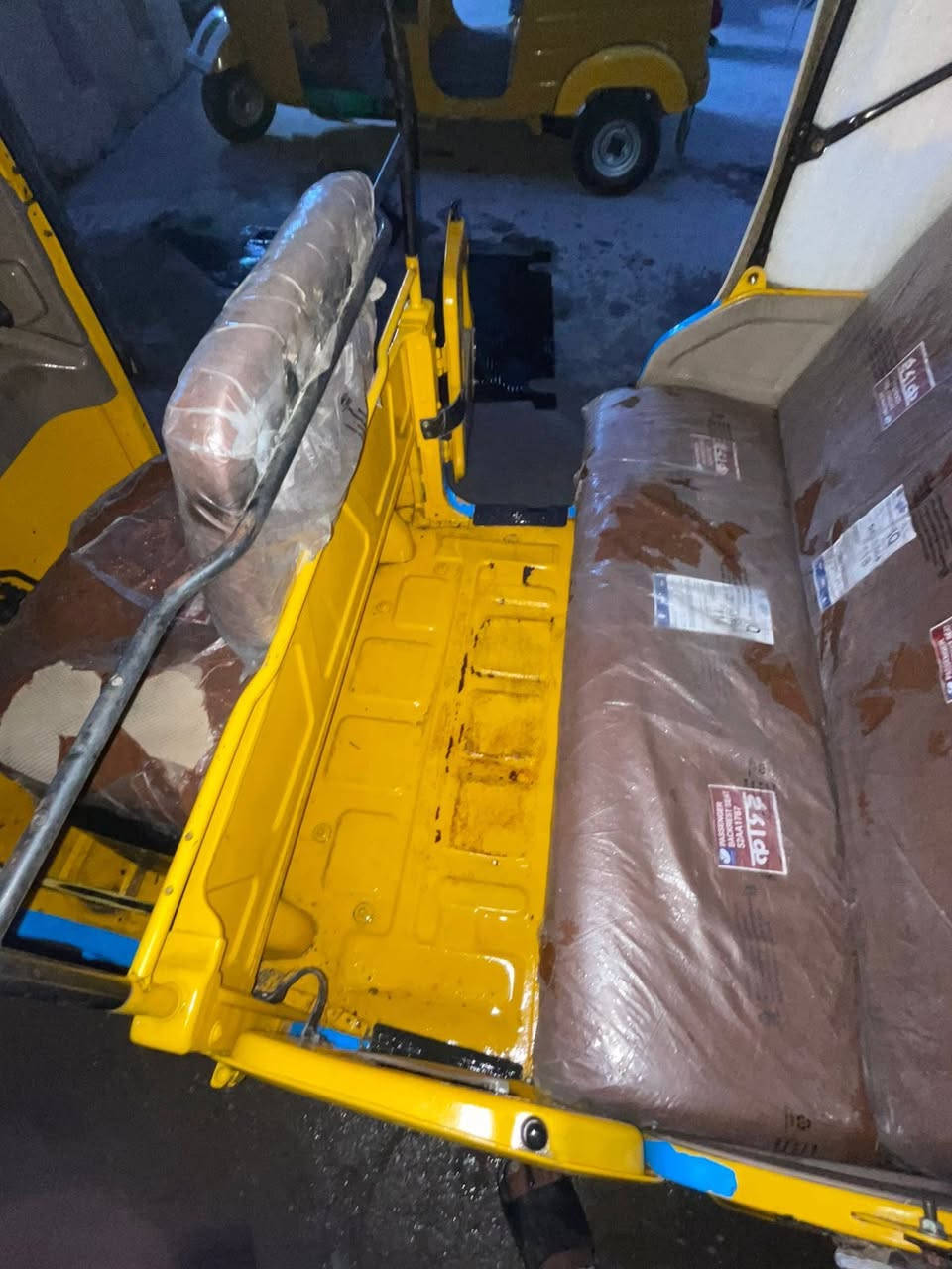 سلام عليكم تكتك لبيع موديل 21 شهر 12 تكتك خير من الله مصبوغة عام ومعمرة دوس وبيهة طخة بل لغد موضحة بل فيديو مكان بغداد الدورة ابو دشير  سعر 7800 +964 777 206 7082
