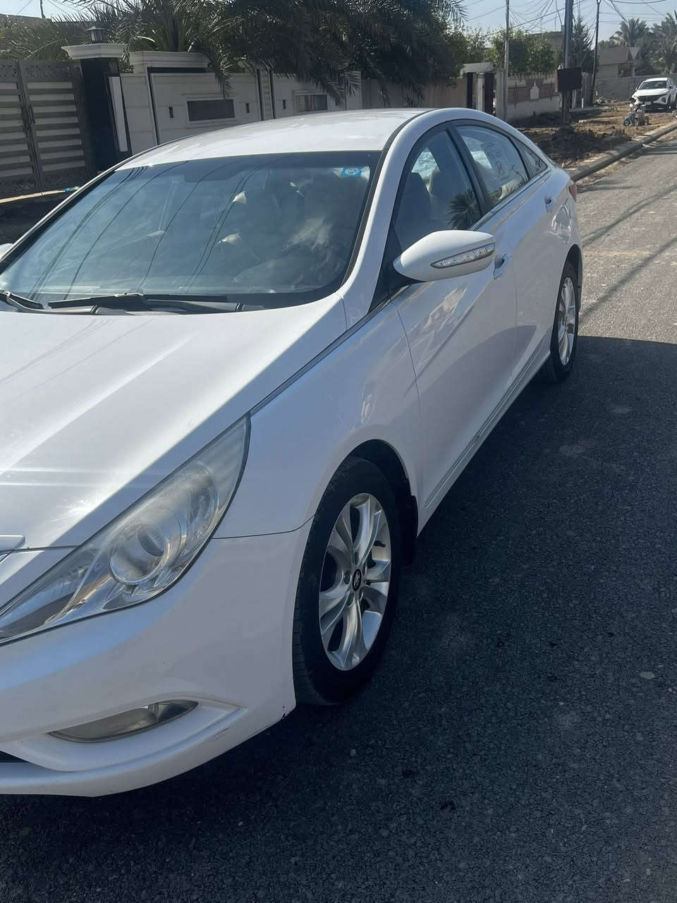 السياره للبيع سوناتا خليجي 
مديل 12مواصفات الشركة 
العامة معروفة قطعتين تبريد 
وشفتات وتحكمات 
رقم بغداد بسمي 
سيارة جديده بالعافيه على الياخذها 
السعر 132وبيها مجال 
***********
