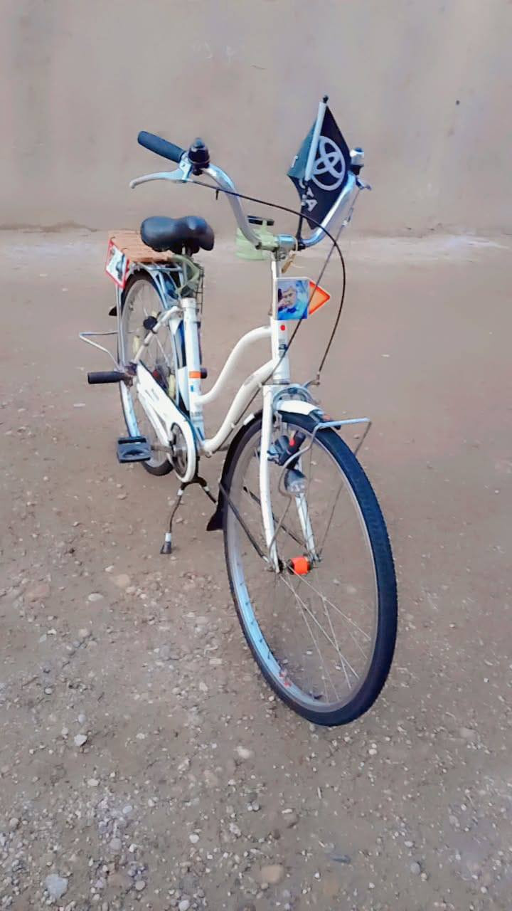 السلام عليكم بايسكل البيع السعر خاص


**إذا كنت صاحب هذا الإعلان وتريد حذفه لأي سبب، رجاءا أرسل رسالة إلى الدعم الفني**