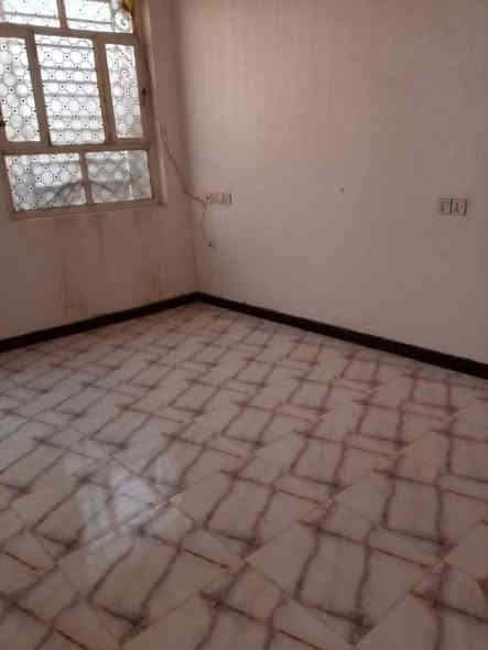 متوفر الان دار سكني #للايجار
...........................................
موقعه الديوانيه #حي_الجامعه_شارع_عشرين
نهايت شارع 20 بلزراعي
....____....____....____....___
يحتوي علئ غرفه نوم وصاله كبيره ومطبخ واستقبال وصحيات داخليه وخارجيه البيت نضيف ومرتب 

#ايجارها_300_الف
للاستفسار اكثر 
#واتساب_اتصال_***********
أو مراجعه مكتب السند للعقار الكائن في الجزائر شارع المطاعم مقابل مدارس التفوق الاهليه
