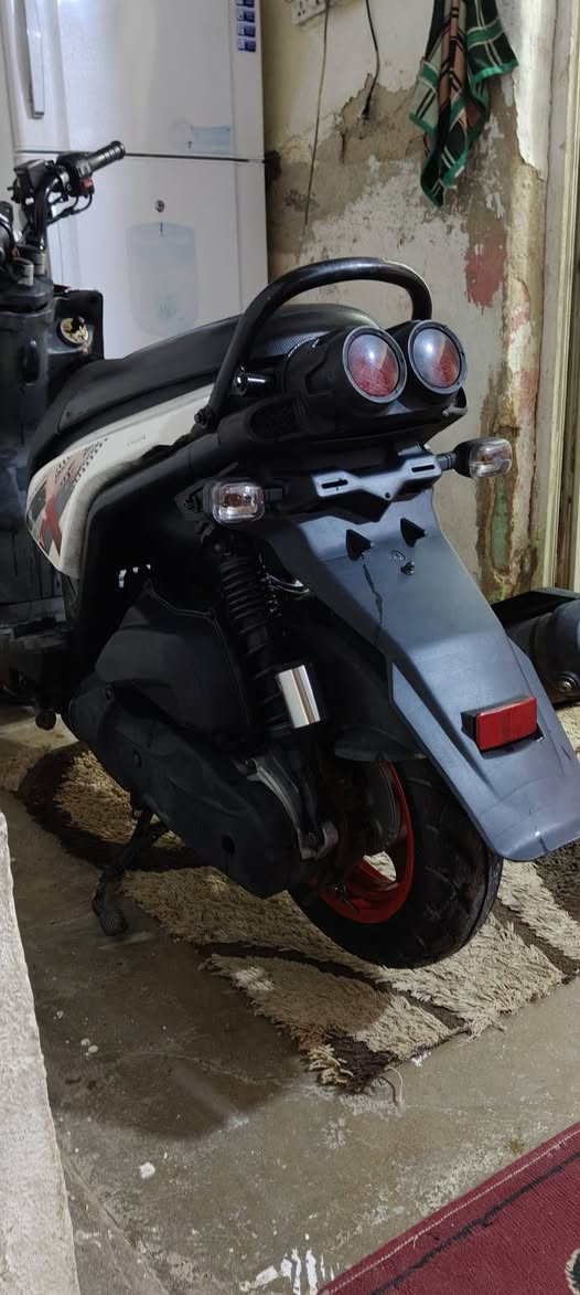 سلام عليكم شباب سكنس جبلي رمبه رمبه الدرجه نازله قبل 6 ايام من شارع الضلال
الدرجه كامله مكمله اي نقص مابيه لدرجه ختم واحد وناشفه ناشفه بشكل 
بيها كلجات WF
شلعه ومعدل طيران 
ناعمه ودهن موتل ا
الدرجه حتاجيت واريد ابيعه الله شاهد 
مكان الدرجه الدولعي شارع لحسابات 
***********
