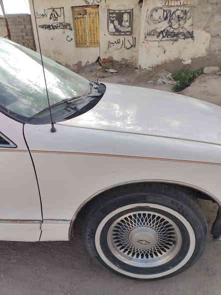 السلام عليكم دولفين موديل 1993 رقم واسط السعر 50 وبيها مجال محرك جديد تخم تاير وحداديه صارلهه شهر من شادهه الشراي يتصل ***********
