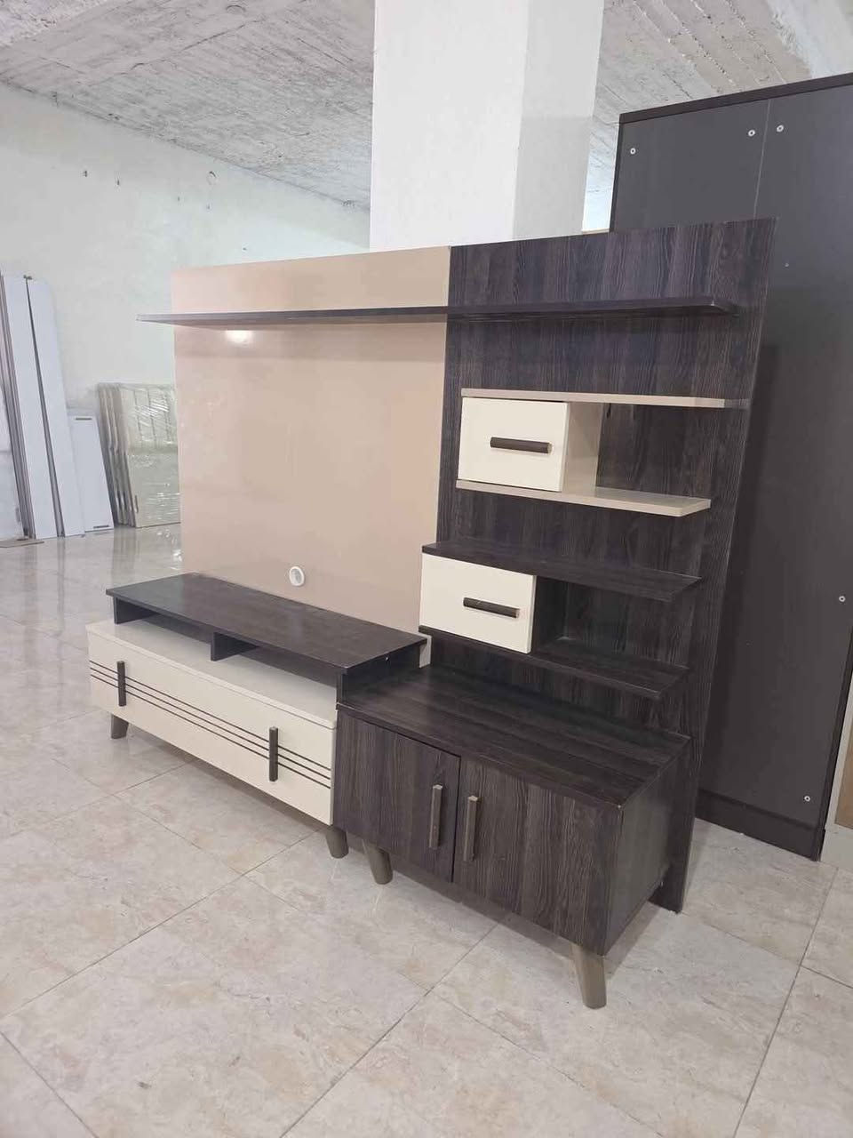 ✨ ميز تلفاز شبه جديد – تصميم أنيق وعصري ✨
📏 القياس: 190 × 160 سم
🎨 لون راقي يناسب كل أنواع الديكور
💰 السعر: 95 ألف فقط
بدلاً من 125 الف
📍 متوفر الآن في معرض جودي للأثاث – دهوك / مالطا
📱 للاستفسار: ***********
--------------
#معرض_جودي_بدهوك
📱للاستفسار والطلب :*********** 
🪑 أثاث تركي فاخر
غرف نوم – غرف جلوس – غرف شباب – طاولات – كنتور – أسفنج عالي الجودة
✅ عروض مميزة وأسعار تنافسية
📌 ناونیشان:
⛔مالطا خاری-فرعی ئکی به ری سیناعی- به مبه ری مه دره سه (مالتاژئری)
📌 العنوان:
دهوك – مالطا القديم – أول فرع قبل صناعة تصليح السيارات – مقابل مدرسة الابتدائية
(قريب من مطعم مالطا – كونديه مالطا – خارنگه ها مالتا)
#دهوكا_رنكين #موصل #خزائن_ملابس #اثاث_منزلي #زاخو دهوك, العراق
