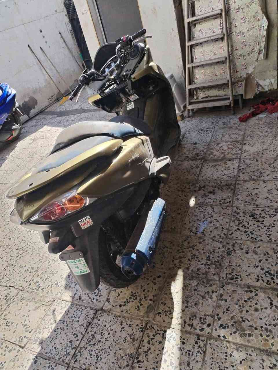 فورزه 0/10
للبيع بدون اوراق المحرك مفتر بي بكن والباقي شوف عينك الدراجه متروكه المكان ميسان العماره السعر 600
وبي مجال


**إذا كنت صاحب هذا الإعلان وتريد حذفه لأي سبب، رجاءا أرسل رسالة إلى الدعم الفني**