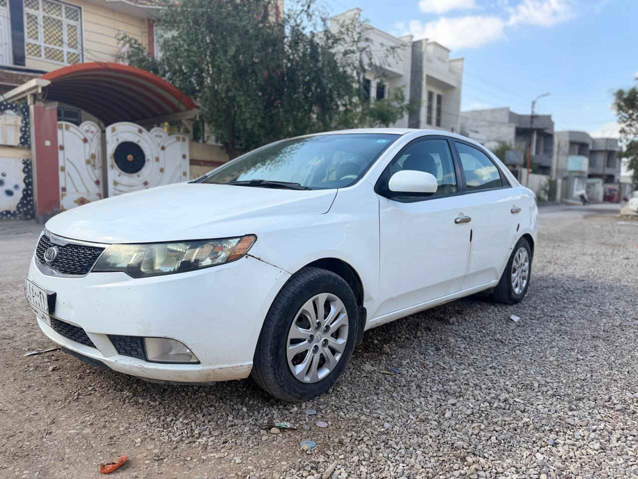 السلام عليكم 
كيا فورتي للبيع 🌿
موديل ـ2012 🔥
تحكم ستيرن 🌀
گير عادي 🌿
بيها شاشه لمس 🌀
ضربتها 
جامرلوغ الامامي 
والبنيد سوناد ادنى الصور 🔥
سياره نضيفه ودواخل نضيفه 
سعر 84 وبيها مجال 🐾
الموقع بعقوبه تقاطع قدس دور زراعه 🪐
للأستفسار :***********
               :***********
