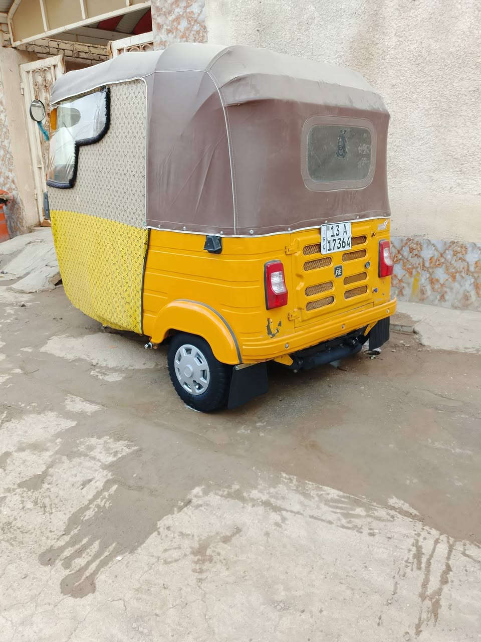 السلام عليكم اخوان تكتك مديل 2019رقم وسنويه بيها طخات بلغود والمكينه مجفته تجفيت شركه السعر 5800وبيها مجال مكاني ميسان ***********
