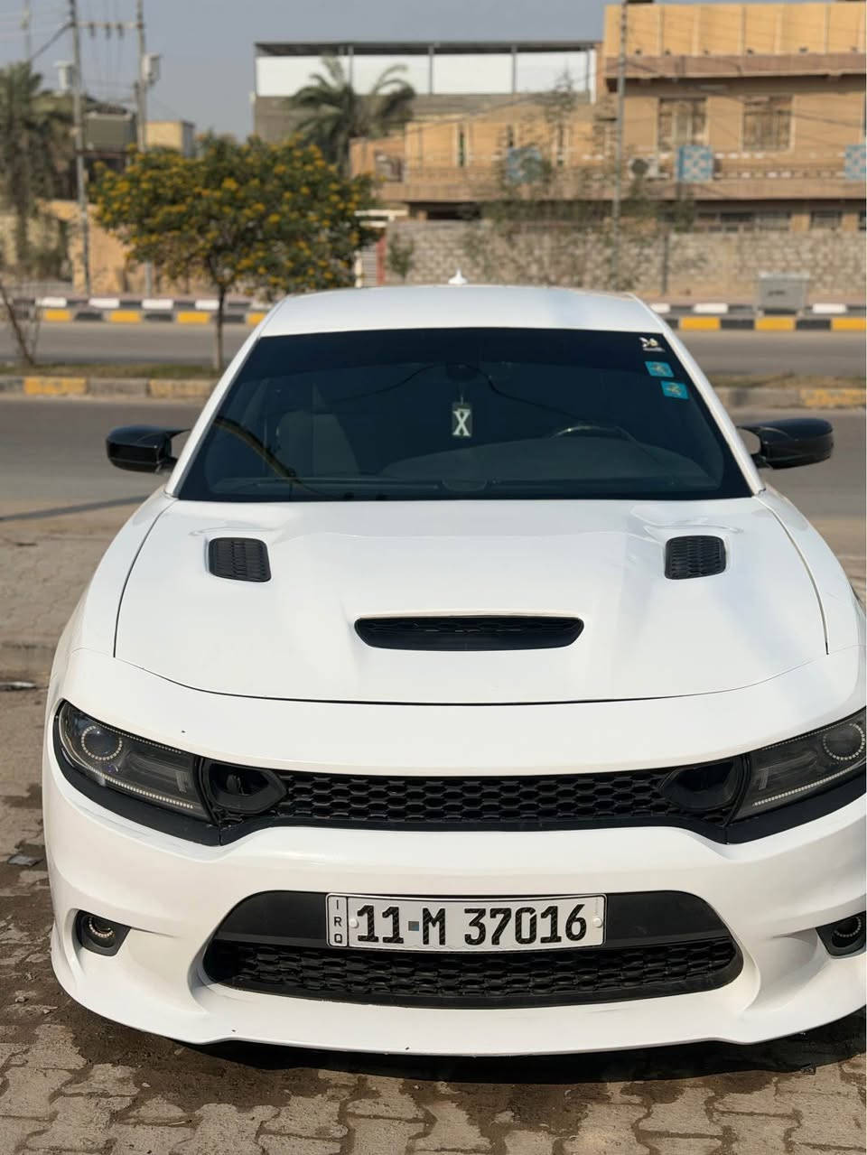 جارجر 2018 rt 5700 السياره نضيفه مواصافات الارتي المعروفه رادارات جانبية وحساسات وكامره وتبريد خلفي عليها اضافات دبات سود ودركة rpm ولدات متغيرة حادث السيارة جاملغ خلفي بدون ايرباك بجم كبس ماشيه ٨٣ ميل رقم بغداد بأسمي مكاني نجف الأشرف وللاستفسار 
*********** النجف, العراق
