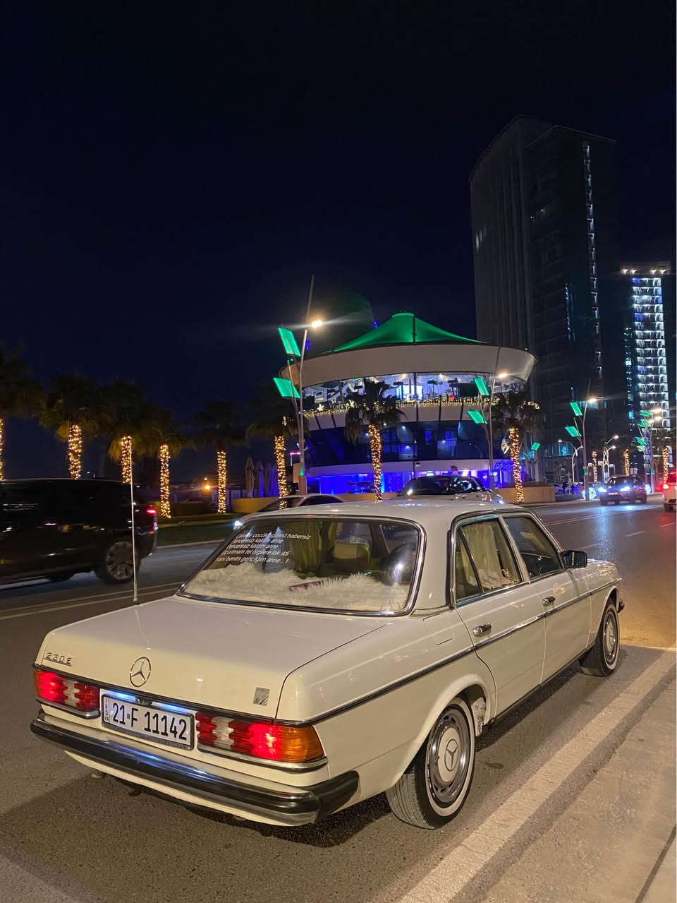 عربي / كردي : ..
*********** بس وتساپ
عربي : 🌹
مارسدس ته خته موديل 1982 .. السيارة ..
مابيه اي ضرب
الون ابيض
رقم سليمانيه
سنويه جديد  ٢٠٣٠
حجم محرك 6 سلندر 300

كير مكينة شرط .. 
سيارة .. سلايت
بنسبه سبخ
تبريد ثلج 
٩قطعه سبخ جماليه 
سقف سندوق ما بيه سبخ
السيارة نظيفة ماشاالله ..
مكان السيارة اربيل
سعر ٨٣ بيا مجال
🌹

كوردی : 🌹 
مارسدس ته خته مۆدێل ۱۹۸۲ ..
رەنگی سپي
قەبارەی ۳٠٠
سلايت
تبريد. ..
٦پستۆن
بەشەرتی گێڕومەکینە 
نمونەیە لە جوانی
ژمارە سليماني 
سه نه وي  تا 2030 ە 
سبوخ ٩پارچه ي له سه ر ساخه 
سقف سندوق شان بوياخي نيه ..
وەتس ئەپیش بەردەستە ..
شوێن هەولێر ..***********
٨٣مه جال أربيل, العراق
