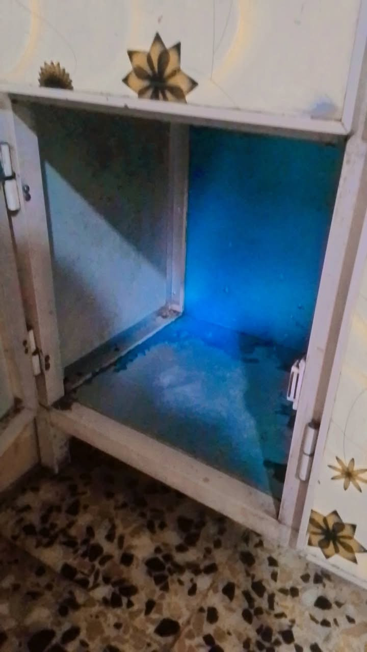 سلام عليكم كاونتر للبيع نضيف مستعمل سعره 200 وبي مجال العنوان زعفرانيه ***********
