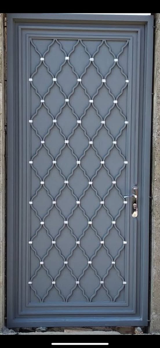 صبغ حديد
صبغ داخل خارج 
جميع اعمال الاصباغ 
*********** دخل كربلاء فقط
