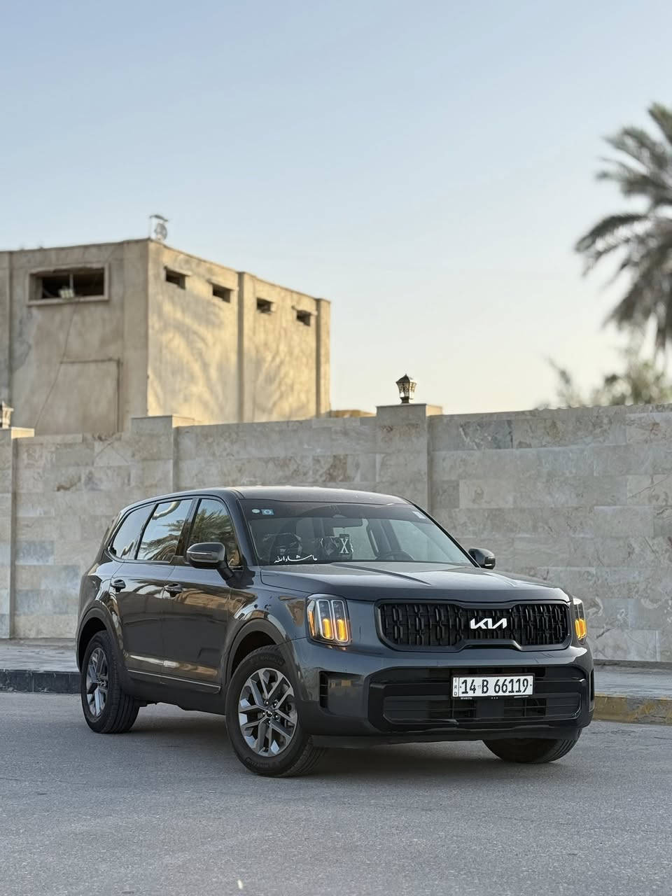 للبيع 💯💯

‏KIA TELLURIDE 2024 LX 4x4 🔥🔥

كيا تيلورايد 2024 LX فور ويل 🔥

وارد امريكي 🇺🇸

محرك : 6 سلندر 3800 يولد قوة 295 حصان 🐎 وعزم دوران 355 نيوتن 🔥🔥✅ + كير 8 سرعات ✅

السيارة جديدة زيرو مال شركة KIA في ولاية نيويورك 🔥✅

الضرر ✖️ : بدون اضرار تقرير مياه امطار للدوسة 💧✅ 

شرط 🔥 تقرير السيارة بأمريكا تعمل وتسير  ابيعلك شغال من 

امريكا  💯💯 

// انفحصت السيارة كفالة عامة برغي ما مفتوح بيها بدون صبغ بدون ضربة ✔️

عندي تفاصيل كاملة عن السيارة من امريكا لميناء ام قصر 

للشراي اذا يحب يتأكد من نظافة السيارة ✅🔥

السيارة برغي ما مفتوح بيها ✅

السيارة جان ممشاها 82mi فقط السيارة زيرو  انا داخل العراق مشيتها 2100mi قابل للزيادة 🔥✅

السيارة انفحصت  اكفلك السيارة من : حادث- صبغ- شاصي - 

كير- محرك - كهربائيات 🔥🔥 وين ما يعجبك افحص ✅

مواصفات ✅ : ( شاشة - كامرة خلفية - تحديد مسار - مثبت 

سرعة - اوتو هولد - وضعيات قيادة - قيادة خاصة 

للمنحدرات - رادار امامي - رادارات جانبيه - اشارة بالمري - 

حساسات خلفية - توقف ذاتي - انظمة تحذير - مقاعد 

الخلفية تحكم كهربائي - لايتات زينون LED - ) 

وباقي المواصفات المعروفة بالفئة هاي ✅

#السعر : 285 ورقة 💵  // السيارة مرقمة بصرة رقم دولي الجديد تحويل ثاني يوم ✔️

 الشراي يتصل : ***********

مكان سيارة : // البصرة //

#ملاحظه : كروب مزادات كاليفورنيا الامريكية الي يحب ينضم يشوف اسعار المزاد او يتعرف على التفاصيل او استفسار 

‏https://chat.whatsapp.com/Ht3JOZZUA2XC0WIPsAqIgq
