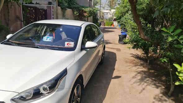 السلام عليكم 
للبيع كيا سيراتو خليجي موديل ٢٠٢٠ رقم بغداد 
مواصفات السيارة
محرك ١٦٠٠ دووش
كاميرا خلفية وامامية
شاشة 
حساس خلفي 
وباقي مواصفات السيراتو العادية 
السيارة ماشية ٧٦٢٠٠ الف كيلو قابل للزيادة 
السيارة مثل ما موضحها بالصور يرادلها ترتيبات بسيطة 
السعر ١٤٣٠٠ دولار وبيها مجال ان شاء الله 
مكان السيارة بغداد 
للإستفسار الاتصال على الرقم فقط أو وتساب ***********
