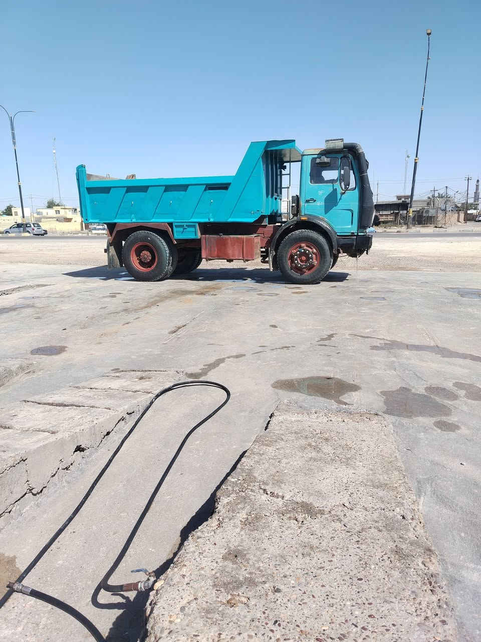 للبيع البي موديل 75 محرك ٢٥ كير٢٥ بدي اقجم بلادي رقم انبار        
***********و***********
