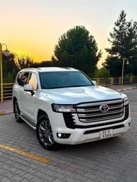 لاندكروزر GXR • توين توربو • ٧٠٠٠٠ كم